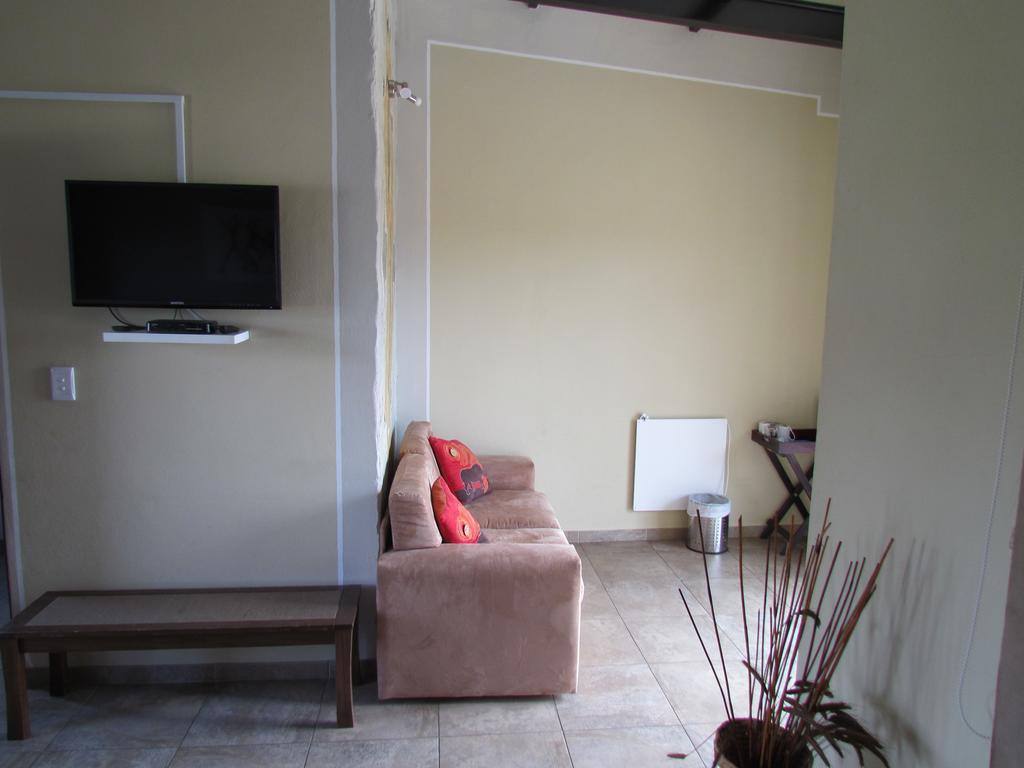 Capetown 4U Guesthouse Блубергстранд Екстериор снимка