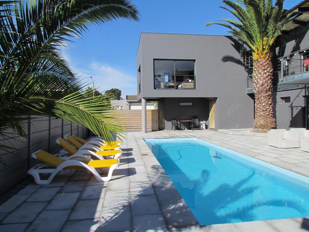 Capetown 4U Guesthouse Блубергстранд Екстериор снимка