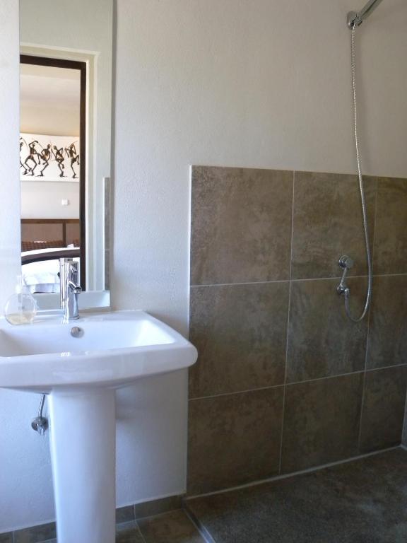 Capetown 4U Guesthouse Блубергстранд Екстериор снимка