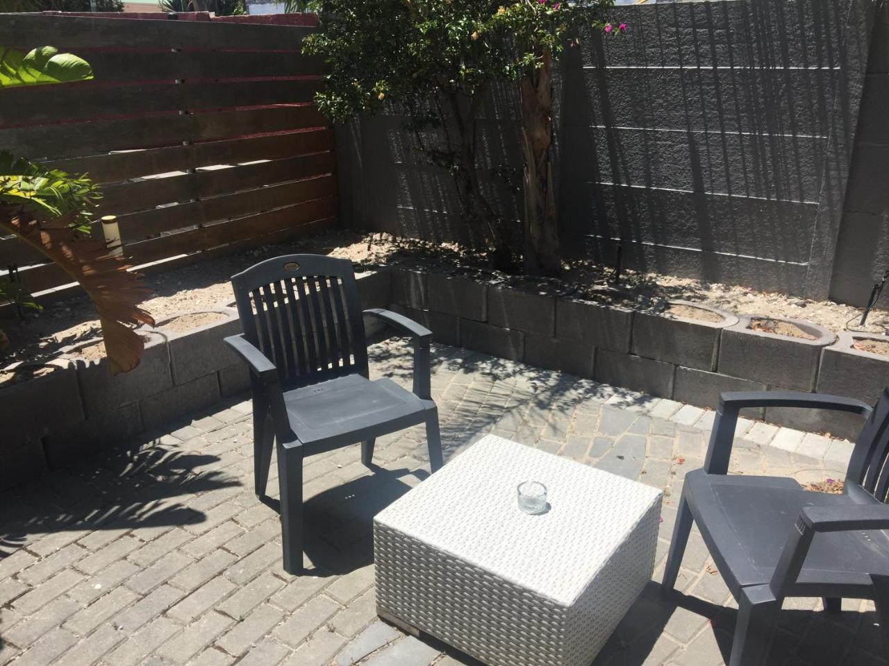 Capetown 4U Guesthouse Блубергстранд Екстериор снимка