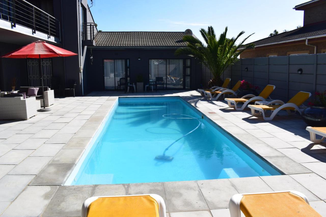 Capetown 4U Guesthouse Блубергстранд Екстериор снимка