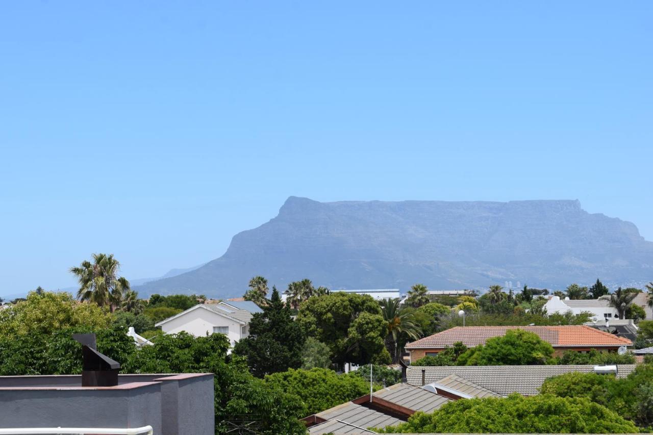 Capetown 4U Guesthouse Блубергстранд Екстериор снимка